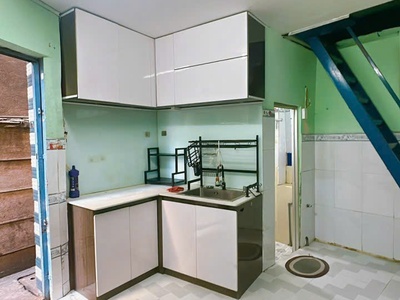 Bán nhà hẻm Tôn THất Thuyêt, q.4 giá 1 tỷ 490 sổ hồng riêng 3