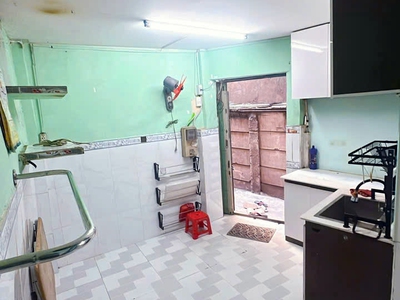 Bán nhà hẻm Tôn THất Thuyêt, q.4 giá 1 tỷ 490 sổ hồng riêng 4