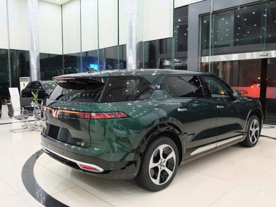 VF 9: 1ty499 - 1ty699   Giảm trực tiếp 4 2