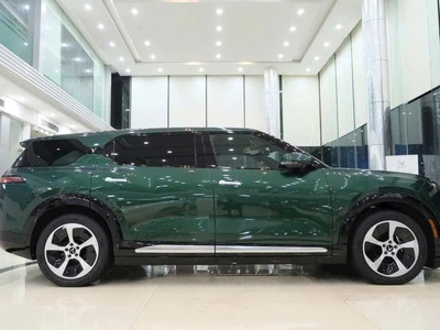 VF 9: 1ty499 - 1ty699   Giảm trực tiếp 4 8