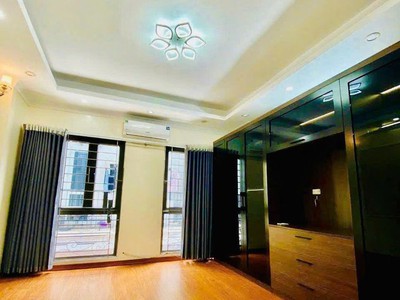 Nhà đẹp phân lô   Ô tô đỗ cửa   Gần KĐT Đô Nghĩa, Hà Đông. Gía chỉ 6,4 tỷ 2