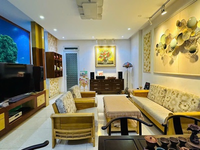 Nhà mặt tiền đại lộ Tôn Đức Thắng gần KDC An Trang - 233m2 - ngang 5,4m - 5 tầng - giá 25 tỷ 0