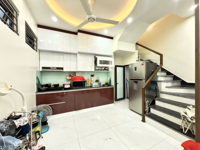 Nhà 4 tầng ngõ 48 Tôn Đức Thắng - kinh doanh buôn bán được - giá 3,65 tỷ 1