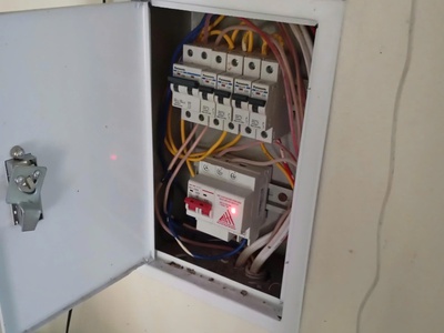 Thiết bị an toàn điện thế hệ mới của MHH Việt Nam 1