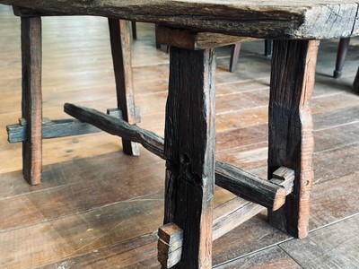 Biến gỗ tàu biển cũ thành món decor  siêu chất  cho ban công và sân vườn 0