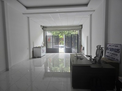 Bán nhà 2 tầng đường số 13, phường linh xuân, thủ đức, tp hcm. dt 100m2  giá chỉ 6,85  tỷ, sổ hồng 0