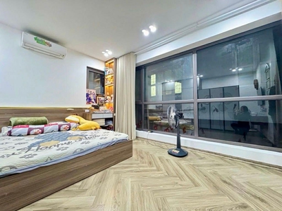 Nhà đẹp ngọc lâm, gara, 7 tầng thang máy, mặt tiền 9m, ngõ nông, gần ôtô tránh 2