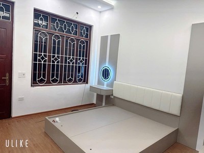 Bé ba bán gấp 61m2, nhỉnh 8 tỷ, 3t dân xây, full nội thất, phố thượng thanh 4