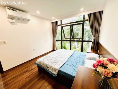 Căn góc tập thể huỳnh thúc kháng 79m 3pn view mặt phố, đẹp ở ngay, hơn 5 tỷ 2