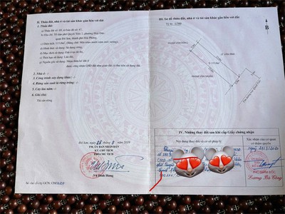 Đất mặt đường chợ hợp đức giá 3x tr/m    kinh doanh sầm uất   thanh khoản cao  zalo 0567 222 555 3