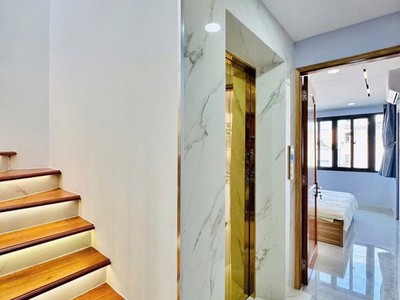 Bán gấp: nhà 5 tầng nguyễn oanh - gò vấp, dt 50m , mặt tiền rộng 5.8m. giá cực tốt: 9.5 tỷ. 1