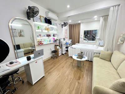 Cần sang nhượng mặt bằng và  thanh lý một số đồ spa  vào làm ngay 3