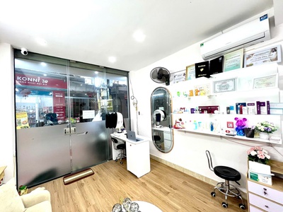 Cần sang nhượng mặt bằng và  thanh lý một số đồ spa  vào làm ngay 0