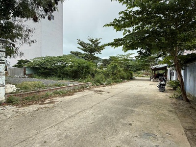 Lô đất gần biển gần bến du thuyền quốc tế ngang rộng 7m 2