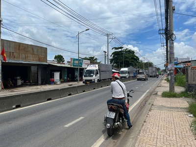 Siêu phẩm xưởng mặt tiền nguyễn văn bứa hóc môn đường container 24/24 3