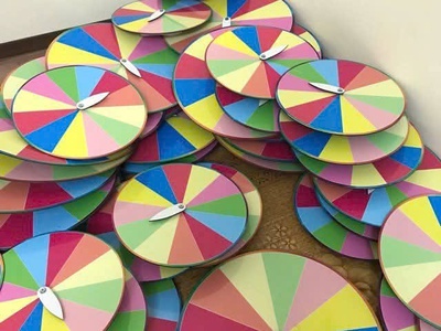 The Magic Wheel- Vòng Xoay Kỳ Diệu - chiếc nón kỳ diệu 1