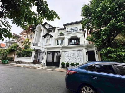 Kẹt tiền bán gấp căn biệt thự số 216 nguyễn văn hưởng, p. thảo điền, tp. thủ đức 0