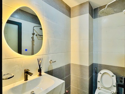 Bán nhà chính chủ - xây mới 5 tầng - vip - hxh - phan đăng lưu - phú nhuận - sân thượng rộng - 6pn 3