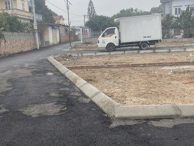 Bán đất phú cường, minh phú, sóc sơn, hn. lô góc, đường trải nhựa, rộng, ô tô tránh 1