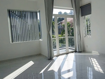 Nhà đẹp lô góc   trung tâm lái thiêu  tp.hcm  - chỉ nhỉnh 7 ty 2