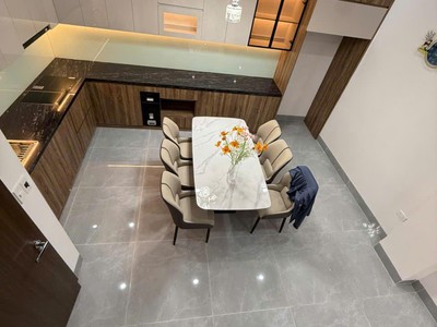 Hiếm   nhà 5 tầng nguyễn văn cừ   ngõ thông ô tô đỗ cổng   mt 4.1m   35m    giá 8,x tỷ 1