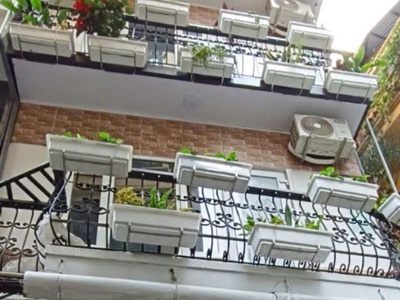 Cần bán nhà ngõ ô tô hoàng hoa thám gần dốc tam đa - hà nội 0