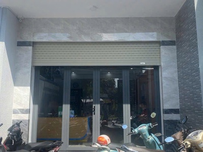 Giảm giá bán gấp nhà 1 trệt   2 lầu   sân thượng mặt tiền đường phó cơ điều, phường phước hậu, vĩnh 0