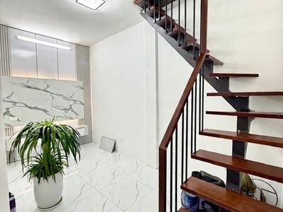 Bán nhà hoàng hoa thám dt 20m x5 tầng chỉ 3,650 tỷ sổ đỏ,ngõ thông,gần phố,nhà đẹp 0