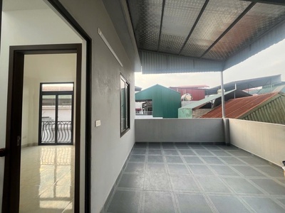 Bán nhà đội cấn 45m x5 tầng mt 6m 10,6 tỷ sát phố,ngõ ô tô dừng đỗ 4