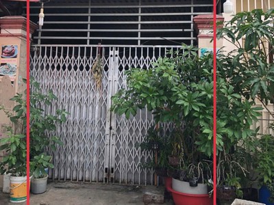 Chính chủ bán nhà nát tiện xây mới hẻm 12m - Hoà Bình Q.Tân Phú - 4m x 19,5m 2