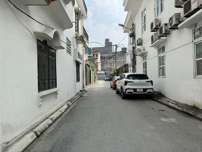 Cần bán 100m2 nhà 2 tầng cách mặt đường Nguyễn Văn Linh 50m. Đường ô tô tránh, phù hợp VP/ kho xưởng 0