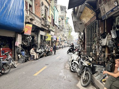 40M nhỉnh 13TỶ-mặt phố Lê Gia Định-Hai Bà Trưng-vỉa hè-trung tâm Chợ Trời-kinh doanh đỉnh cao 0