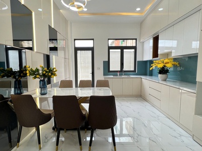  BÁN NHANH NHÀ PHỐ HIỆN ĐẠI    cách KCN tân tạo 300m 7