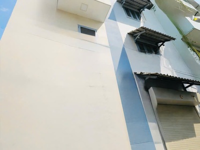 Bán nhà lô góc trần quang diệu, trung tâm quận 3   hẻm thông, không qua hoạch lộ giới. 0