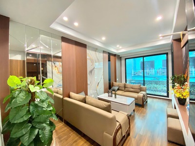 Mặt ngõ phố lạc long quân 52m  giá 19,3 tỷ- 6 tầng thang máy   2 mặt thoáng- ô tô-gần hồ 0