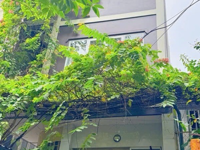 Chính chủ bánngôi nhà đẹp ô tô đỗ gần, 45 met   4 tầng. nhỉnh 8 tỷ   kv trung văn   quận nam từ 0