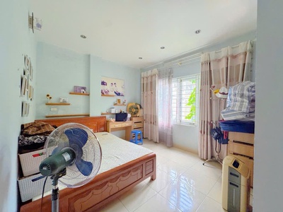 Chính chủ bánngôi nhà đẹp ô tô đỗ gần, 45 met   4 tầng. nhỉnh 8 tỷ   kv trung văn   quận nam từ 4