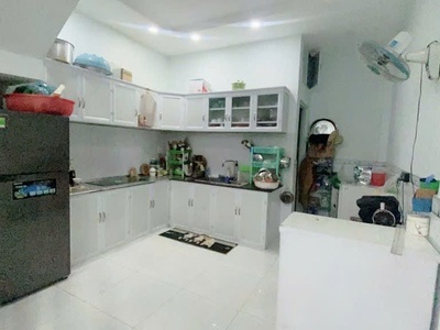 Nhà giá rẻ longtrường-quận 9-sát chợ--sổ riêng-3tầng đã hoàn công-an ninh-4,7tỷ 2