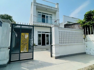 Chính chủ bán căn nhà đẹp 7.5m x 24m, nở hậu, gần phan văn hớn, chợ xuân thới thượng, hóc môn 0