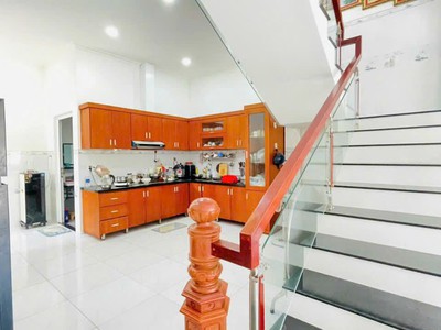 Chính chủ bán căn nhà đẹp 7.5m x 24m, nở hậu, gần phan văn hớn, chợ xuân thới thượng, hóc môn 3