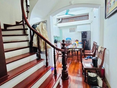 Trích sài hồ tây 40m x6 tầng 14,8 tỷ dân xây 2 thoáng 40m ra hồ,view hồ,ngõ thông 3