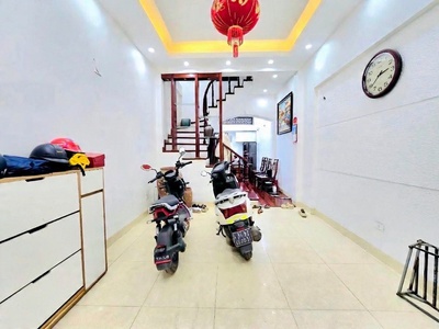 Trích sài hồ tây 40m x6 tầng 14,8 tỷ dân xây 2 thoáng 40m ra hồ,view hồ,ngõ thông 1