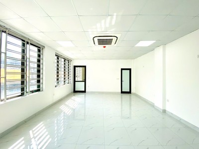 Mặt bằng đẹp   giá tốt    chính chủ cần cho thuê tại  tầng 3 ngõ 42 trần cung 3