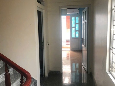 Bán nhà oto vào nhà, lô góc, ngõ thông tại khu vực sầm uất nhất Phương Lưu 4