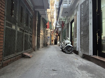  phân lô trương định  42m   5 tầng  lô góc  ngõ nông, ngõ rộng ba gác đỗ cửa  giá: 9,5 tỷ 0