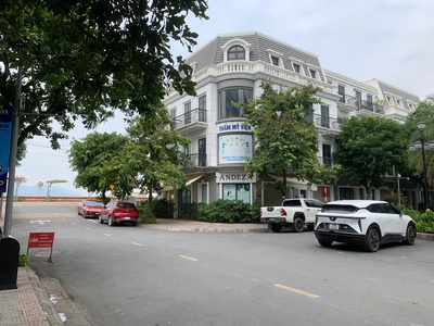 Bán nhà - vị trí siêu đẹp 3 mặt tiền đường nhựa lớn trung tâm sầm uất nhất tp. hòa bình 2