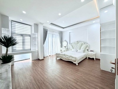 ngã tư minh khai kim ngưu 60m 5 tầng mặt ngõ thông vf3 đỗ cửa 2