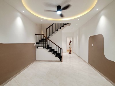 Giáp lê văn quới   hẻm 6m ô tô đỗ cửa - 46m    2 tầng btct mới đẹp - bhha, bình tân 1