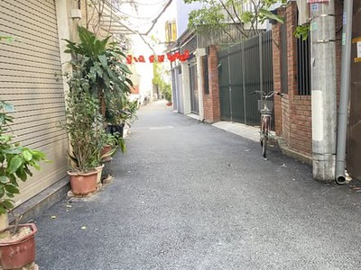 Bán đất ngõ 193 bồ đề vuông đẹp, lô góc oto đỗ cổng, chỉ nhỉnh 10t còn tl 2