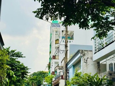 Mặt tiền giá hẻm   giáp nguyễn sơn   137m ngang 6 nở hậu   dòng tiền 240 chỉ 8.x 2